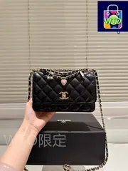【今日特価】CHANEL 25P Heart Pendant WOC Chain Bag / シャネル 25P ハートペンダント付き WOC チェーンバッグ/ 送料無料！在庫限定価格-WTO輸入1