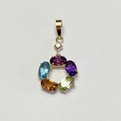 K10 マルチストーン ホースシュー ネックレス中古品 - メルカリ