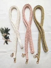 【レジンチャーム付】マクラメ編みのショルダーストラップ【シンプル】