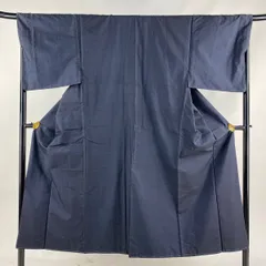 男着物 身丈145.5cm 裄丈69cm M 袷 大島紬 アンサンブル 証紙 幾何学模様 紺色 正絹 名品 【中古】