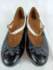 fitflop　フィットフロップ　パンプス　ブラック　ホワイト　サイズ約24㎝　ヒール約3㎝