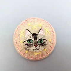 刺繍　アメショー猫さんのくるみボタンブローチ／ヘアゴム