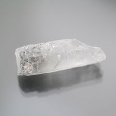 ヒマラヤ ガネーシュヒマール産 エレスチャル ポイント水晶 1点物 Bグレード  約9.3g(約3.7cm×約1.3cm） ヒマラヤ水晶 骸骨水晶 天然石・置き物 ポスト投函配送不可