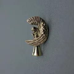 マリア様 ピンズ ラペルピン 金色 ピンバッチ ピンバッジ 留め具付き アメリカ