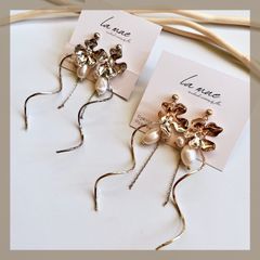 【304ステンレス ポスト 24KGP 本金メッキ】 ゴールド シルバー メタル フラワー お花 天然 淡水 パール ワイヤー チェーン ピアス くねくね クリア ビーズ ハンドメイドピアス アレルギー対応 【イヤリング変更可能】