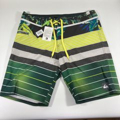 【新品】Quiksilver クイックシルバー サーフパンツ 水着 32 GGP6 リゾートやプールに最適【M28】