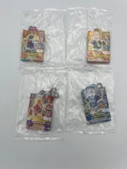 アイカツ　だれでもアイドル活動アクリルチャーム　4個セット