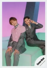 【中古】生写真(ジャニーズ) Snow Man/向井康二・ラウール/膝上/シングル「タペストリー / W」MV＆ジャケ写オフショット/公式生写真