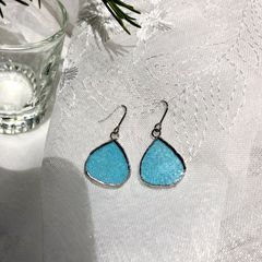 【送料無料】ステンドグラスピアス　雫　水色