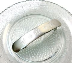 花模様のシルバーバレッタ Lサイズ