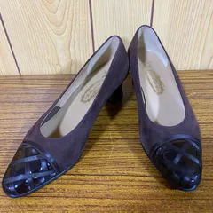 銀座ヨシノヤ パンプス 外反母趾 ハルクスバルガス スタッズ スエード レザー 銀座ヨシノヤ＞ 外反母趾対応のカジュアルパンプス✨ | 婦人靴 TOPICS