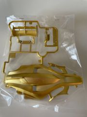 ミニ四駆　エアロアバンテ　プラ　ボディ　ゴールド