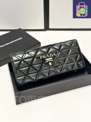 【今日特価】PRADA プラダ ブラック ツーフォール ウォレット 送料無料 在庫限定セール価格！?