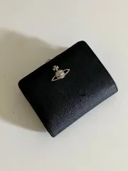 2025年最新】vivienne westwood 財布 二つ折りの人気アイテム