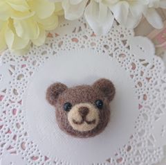 羊毛フェルト  クマちゃんマグネット