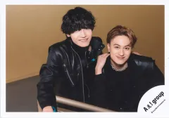 【中古】生写真(STARTO) Aぇ! group/小島健・佐野晶哉/横型・上半身/シングル「<<A>>BEGINNING」MVオフショット/公式生写真