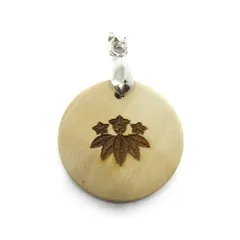 家紋 笹竜胆紋 ツガ 栂 素彫り 25mm ペンダントトップ １粒売り 彫刻ビーズ・彫りビーズ 天然木 パワーストーン / インペリアルオーラ おしゃれ かわいい オシャレ 可愛い プレゼント ギフト 贈り物