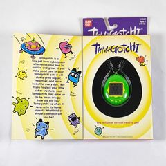 初代たまごっち 1996 海外版 黄緑 動作確認済み 美品 箱あり - メルカリ