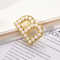 ☆ Bタイプ ☆ ブローチ イニシャル A～M pmybroch05 ブローチ パール イニシャル アルファベット アクセサリー ピンバッチ ワンポイント レディース ブローチピン 英字 おしゃれ ギフト お祝い 入学式 卒業式 発表会 同窓会 演奏会