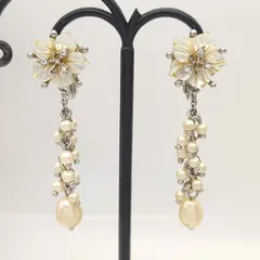 【美品】MONET　モネ　フラワーデザインパールイヤリング　スイング