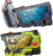 【中古】おもちゃ DXシャイニングホッパープログライズキー＆アサルトウルフプログライズキーセット 「仮面ライダーゼロワン」