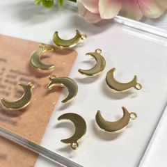 【8個】ステンレス月チャーム　ムーン　カン付き　チャームパーツ パーツ
