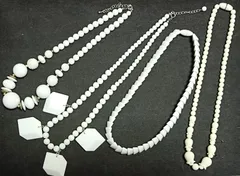 昭和レトロ　ネックレス　ホワイト　まとめ売り　アクセサリーまとめ売り