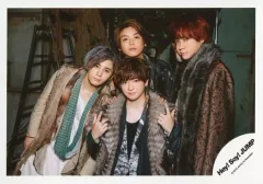 【中古】生写真(ジャニーズ) Hey! Say! JUMP/集合(4人)/横型・膝上・衣装グレー・茶色・黒・知念両手上げ/アルバム「PARADE」MV＆ジャケ写オフショット/公式生写真