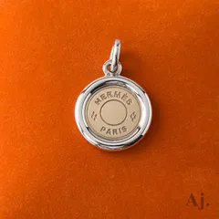 ルアナ様の 新品同様 エルメス ペンダント ループ ネックレス ブラック