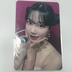 IZ*ONE チョ・ユリ　サインボール　TGC 2025年最新】アイズワンユリの人気アイテム - メルカリ