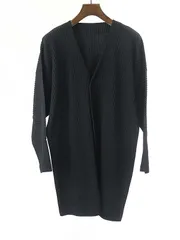 HOMME PLISSE ISSEY MIYAKE オム プリッセ イッセイ ミヤケ 20AW プリーツロングカーディガン ブラック サイズ：3のサムネイル