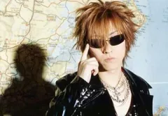 【中古】生写真(男性) Black DASEIN/Tyler/横型・衣装黒・右手サングラス・背景地図/公式生写真