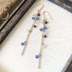 天然石とスワロフスキーのロングピアス【ラピスラズリ】［M-161P］のサムネイル