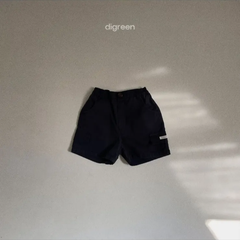 digreen/cargo pants