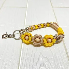 【受注作成】向日葵&麦わらをイメージ🌻 パラコード スマホ ハンドストラップ お花モチーフ スマホストラップ《通常2日程度で発送》