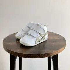 【asics KIDS（アシックスキッズ）】【SUKU2（スクスク）FIRST】【AMULEFIRST SL 】【1144A223】C/＃ホワイト×シャンパンゴールド【アミュレ】【ファーストシューズ】