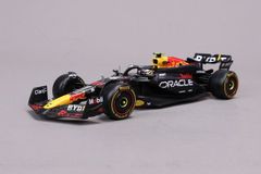 スパークRed Bull RB13 #3 スペイン3位2017 - メルカリ