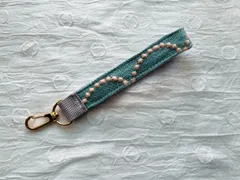 ハンドメイド　ミナペルホネン　ナスカン付きストラップ　タンバリン　落下防止　スマホ　デジカメ　ポーチ