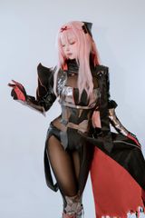 勝利の女神:NIKKE 紅蓮