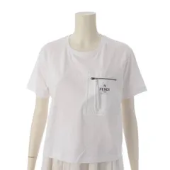 フェンディ ロゴポケット セレリア クロップド Tシャツ FS7389のサムネイル