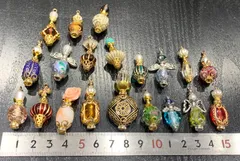 c28. ミニチュア香水瓶チャーム 20個セット ハンドメイド　まとめ売り