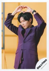 【中古】生写真(ジャニーズ) King ＆ Prince/神宮寺勇太/膝上/シングル「Lovin’ you / 踊るように人生を。」MV＆ジャケ写オフショット/公式生写真