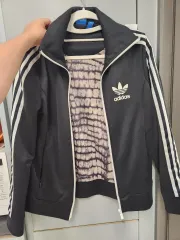 adidas(アディダス) 黒 3本線 ジャージ