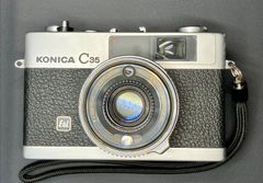 † KONICA (コニカ)C35 コンパクトフィルムカメラ 現状渡