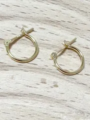 18金刻印入り　フープ　ピアス　パイプ　極細 1mm×10mm 日本製 金属アレルギー対応 18k