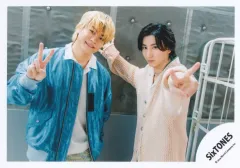 【中古】生写真(STARTO) SixTONES/森本慎太郎・京本大我/横型・上半身/シングル「音色」MV＆ジャケ写オフショット/公式生写真