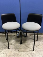 【美品】イトーキ クリエイティブワーク家具 ピナモ スツール イトーキ クリエイティブワーク家具 ピナモ スツール - メルカリ