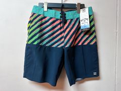 BILLABONG ボードショーツ　サーフィン　海パン　ビラボン