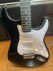 エレキギター　セルダー
