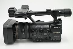 動作品PXW-Z100 SONY 4K60P記録 業務用ビデオカメラ XDCAM - メルカリ